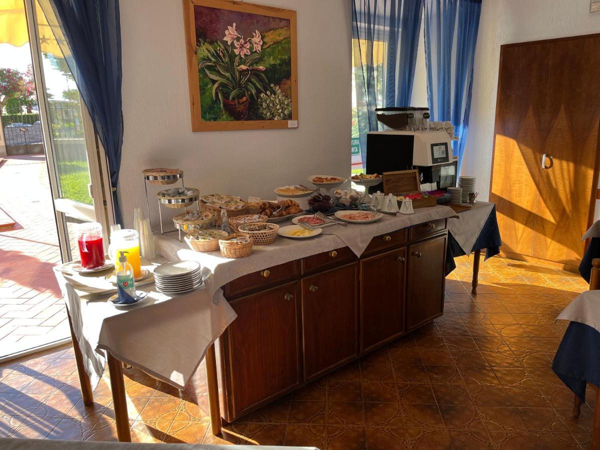Albergo Mp Ноли Екстериор снимка