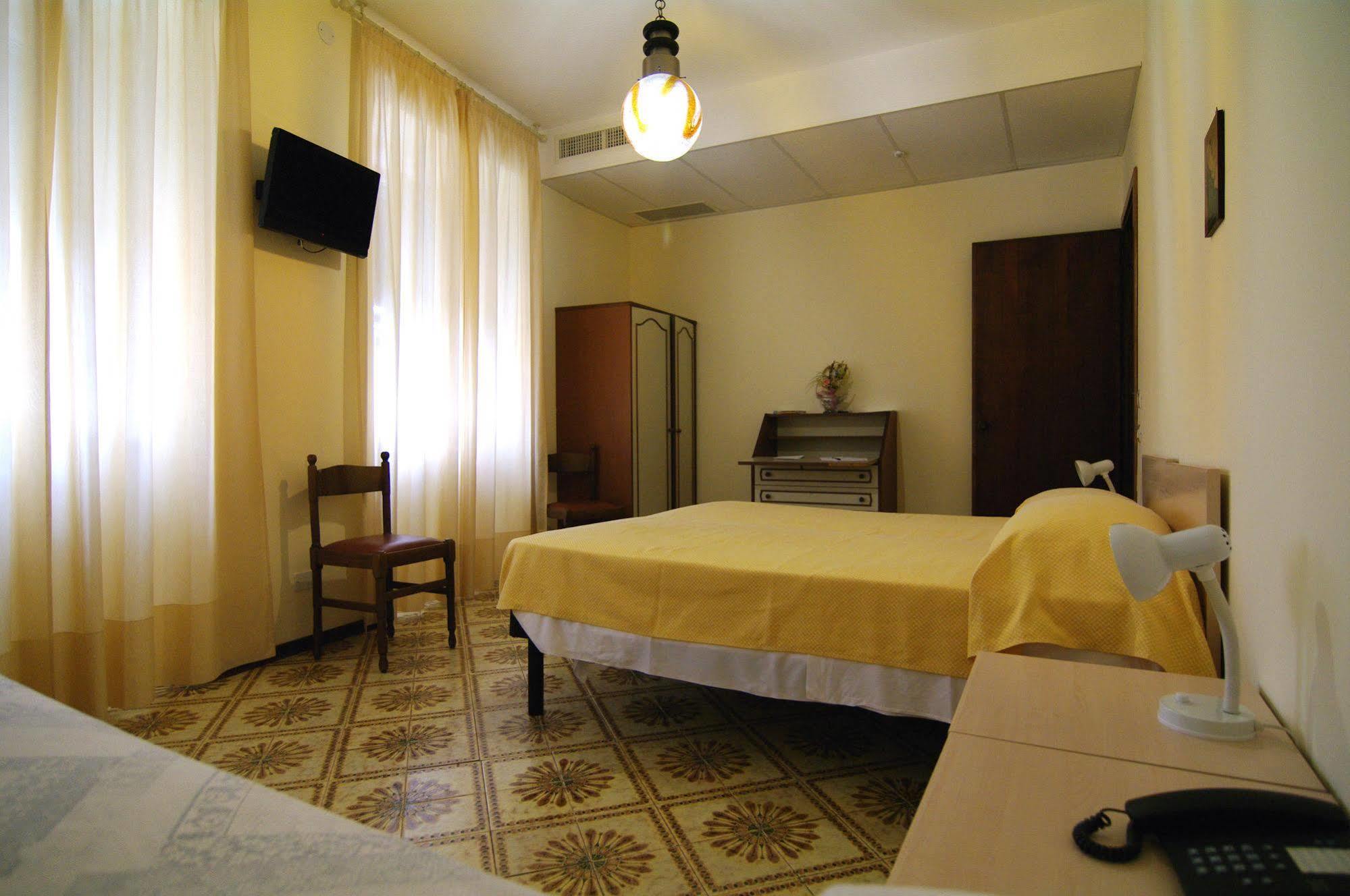 Albergo Mp Ноли Екстериор снимка